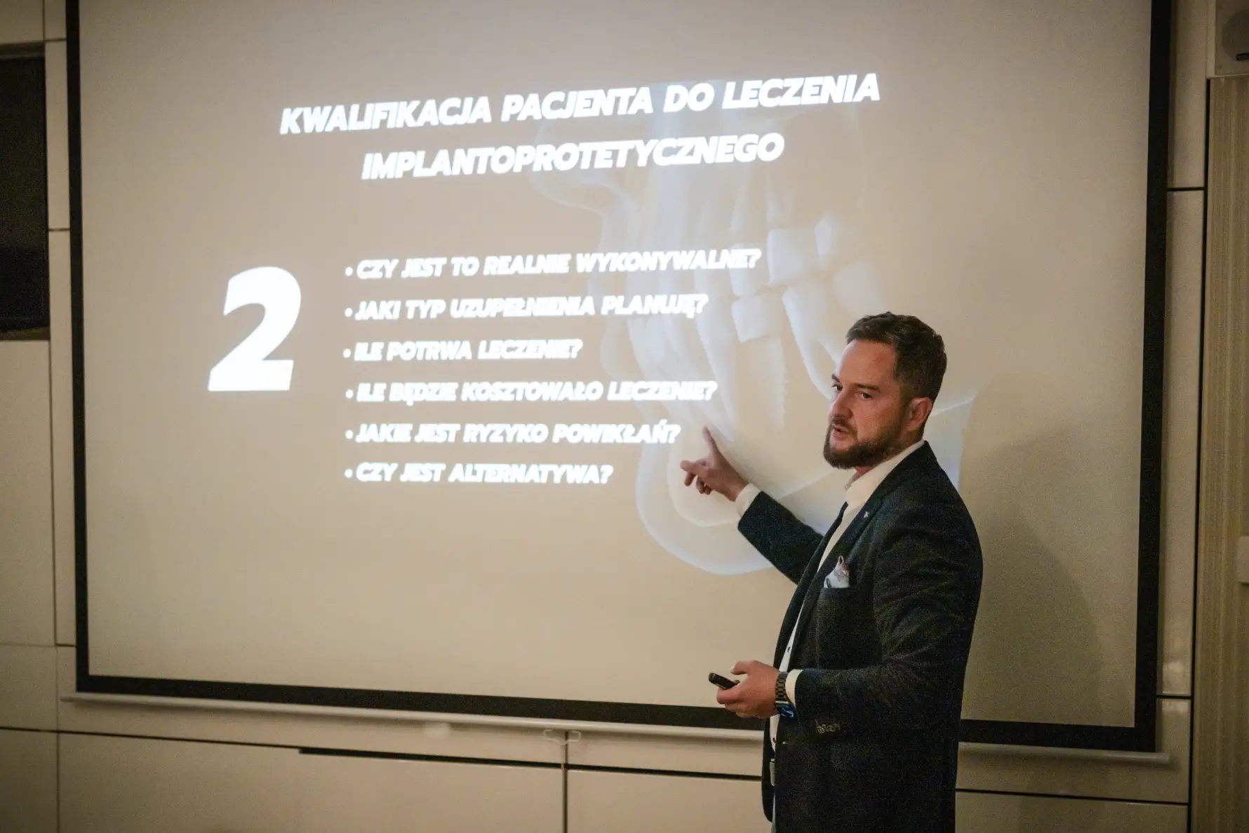 Okluzja i Biomechanika w Implantoprotetyce